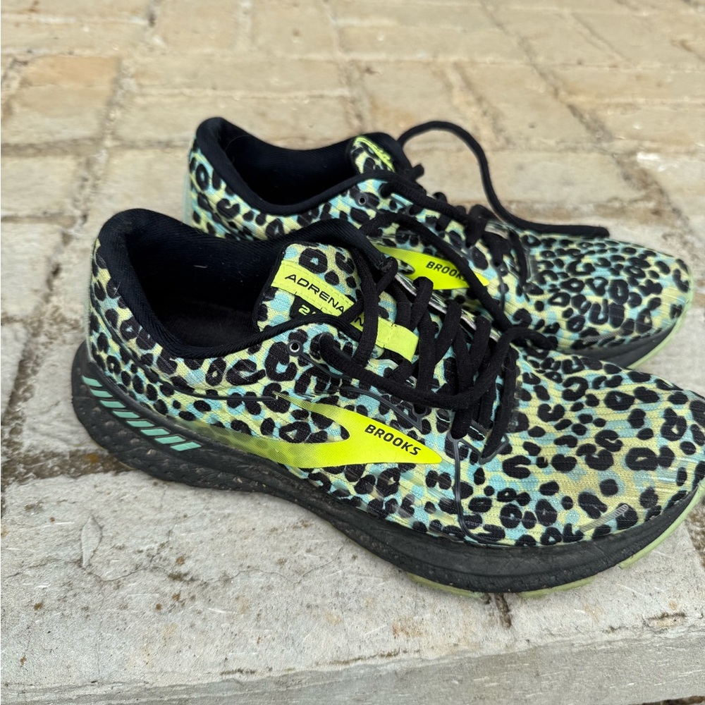 Brooks Adrenaline Leopard Print Sneakers - Green and Black